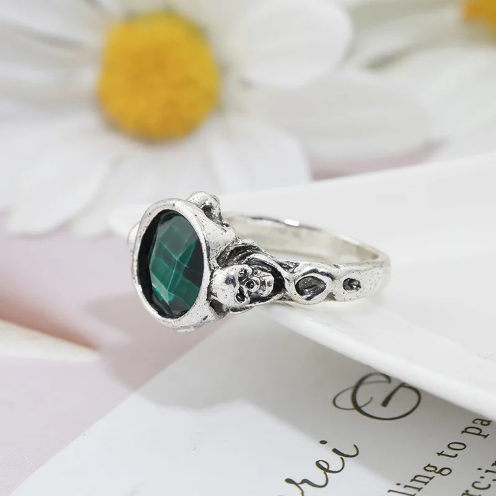 New Vintage Niche Classic Pira - Gothic Skull Ring 리뷰 및 가격