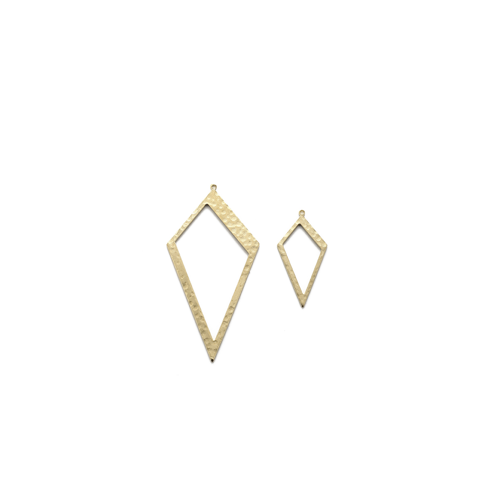 Raw Brass Hammered Rhombus Cha - Diamond Stud Earrings 리뷰 및 가격