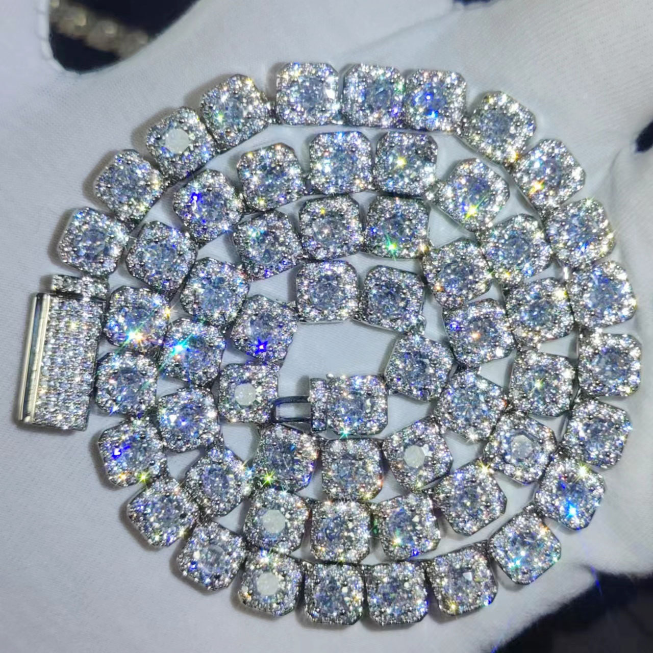 Clustered Diamond Tennis Chain - Tennis Bracelet Cubic 리뷰 및 가격