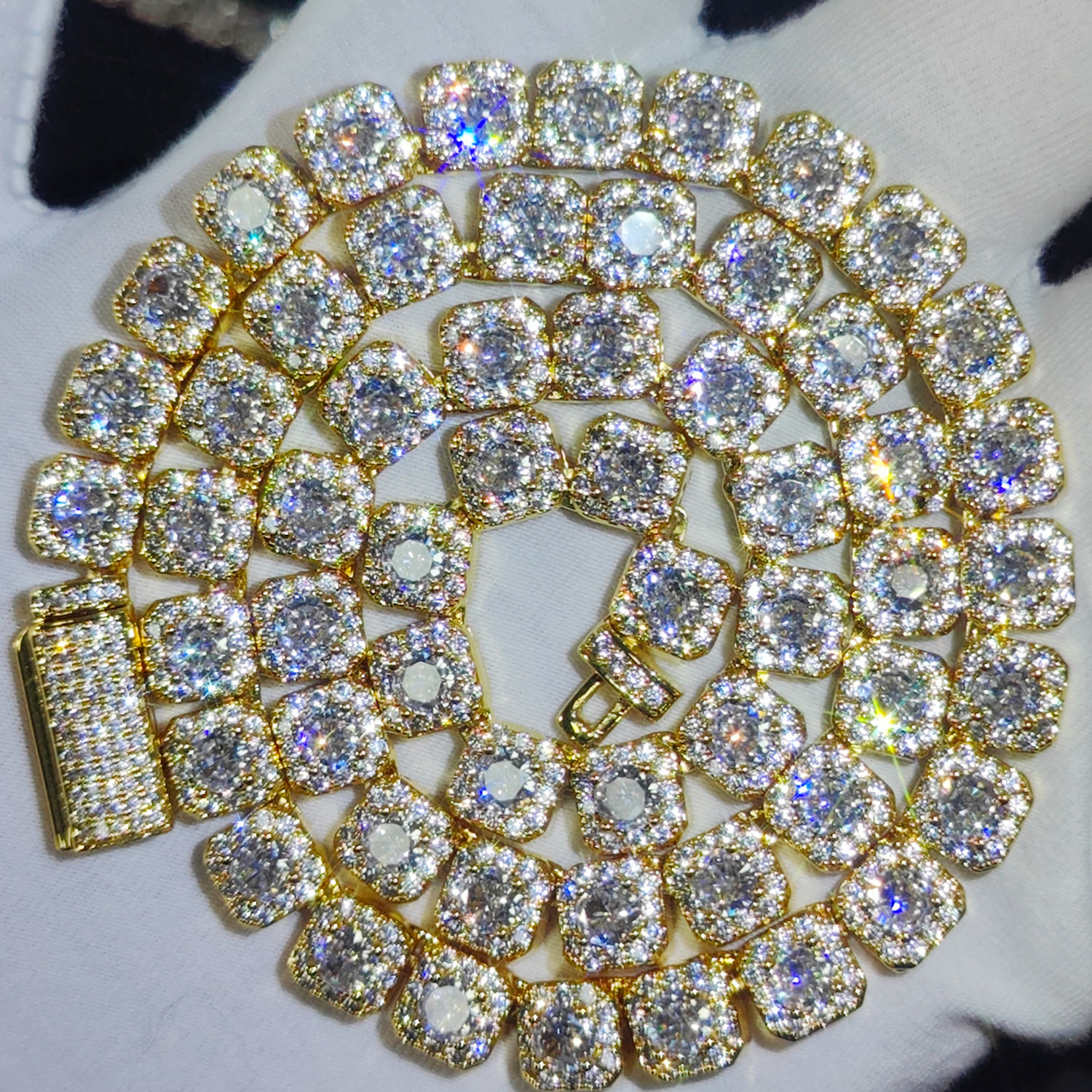 Clustered Diamond Tennis Chain - Tennis Bracelet Cubic 리뷰 및 가격