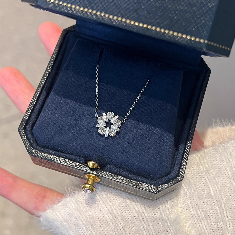 925 Sterling Silver Exquisite  - Crystal Choker Necklace 리뷰 및 가격
