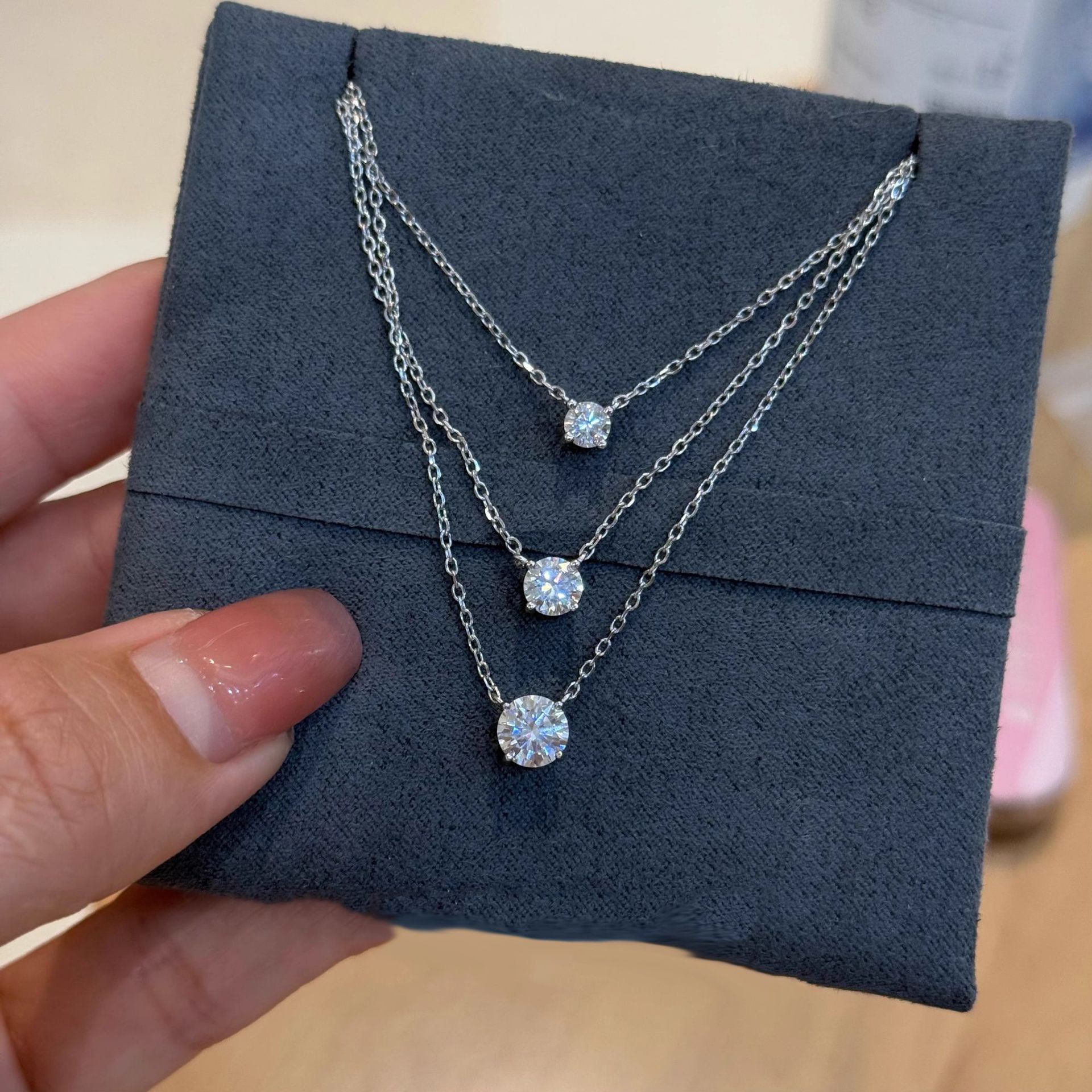Mini 5mm/4mm D Moissanite 925  - Crystal Choker Necklace 리뷰 및 가격