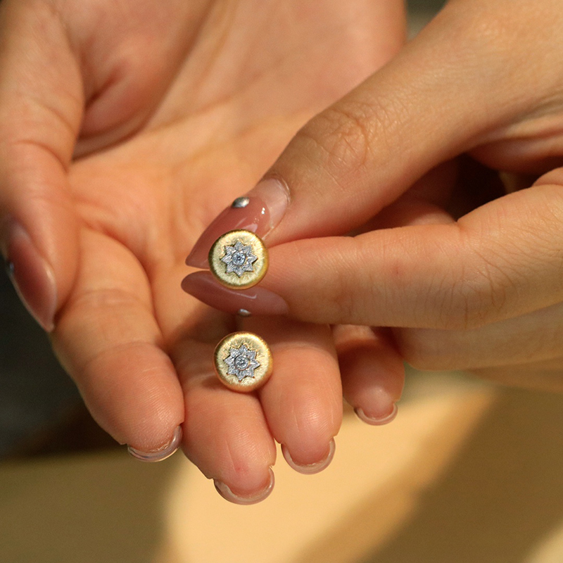 LUOWEND 100% 18K Yellow Gold E - Diamond Stud Earrings 리뷰 및 가격