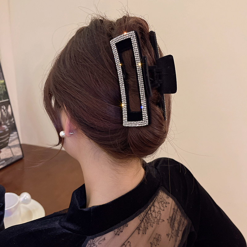 Flocking Rhinestone Blacke Hai - Shop Jewelry & Watches Near Me 리뷰 및 가격